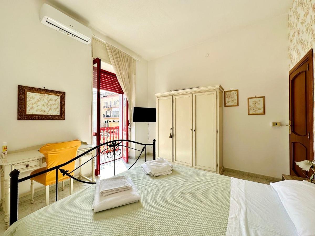 Family Relax Caracciolo Bed & Breakfast Naples Luaran gambar